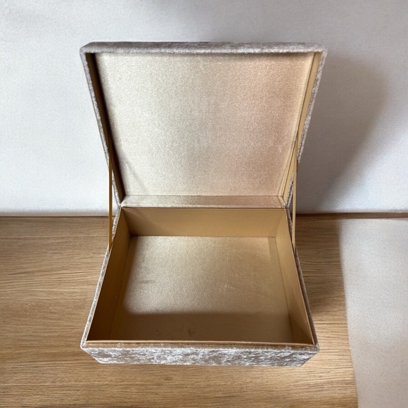 Jewelry Box /Gift Box, Crushed Velvet & Sequence, Cigar Box Style, Bath & Body - Picture 4 of 9